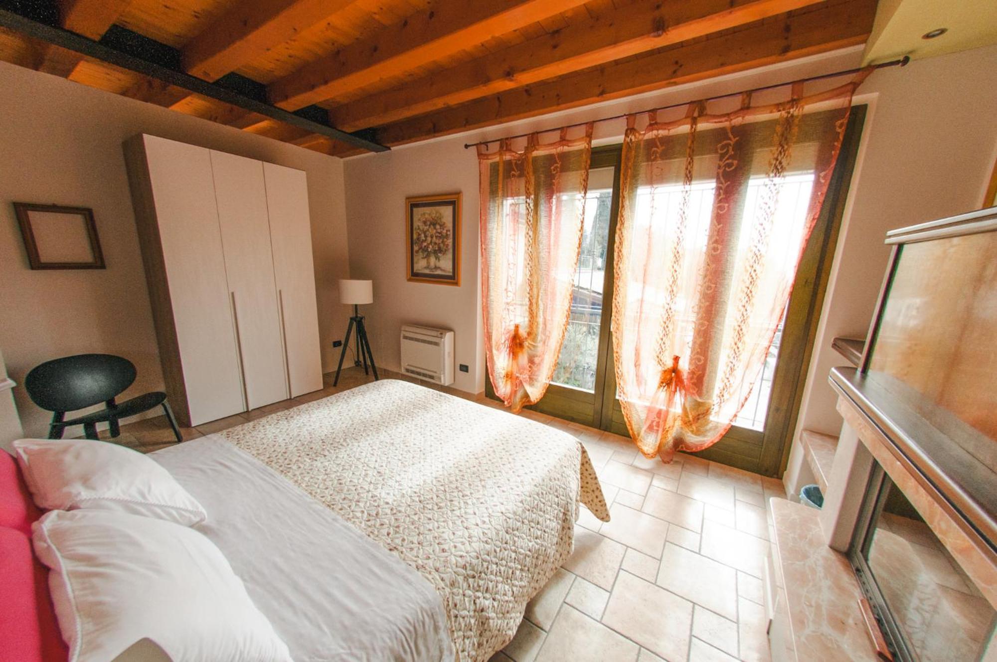 Appartement Casale Manzoni à Vérone Extérieur photo