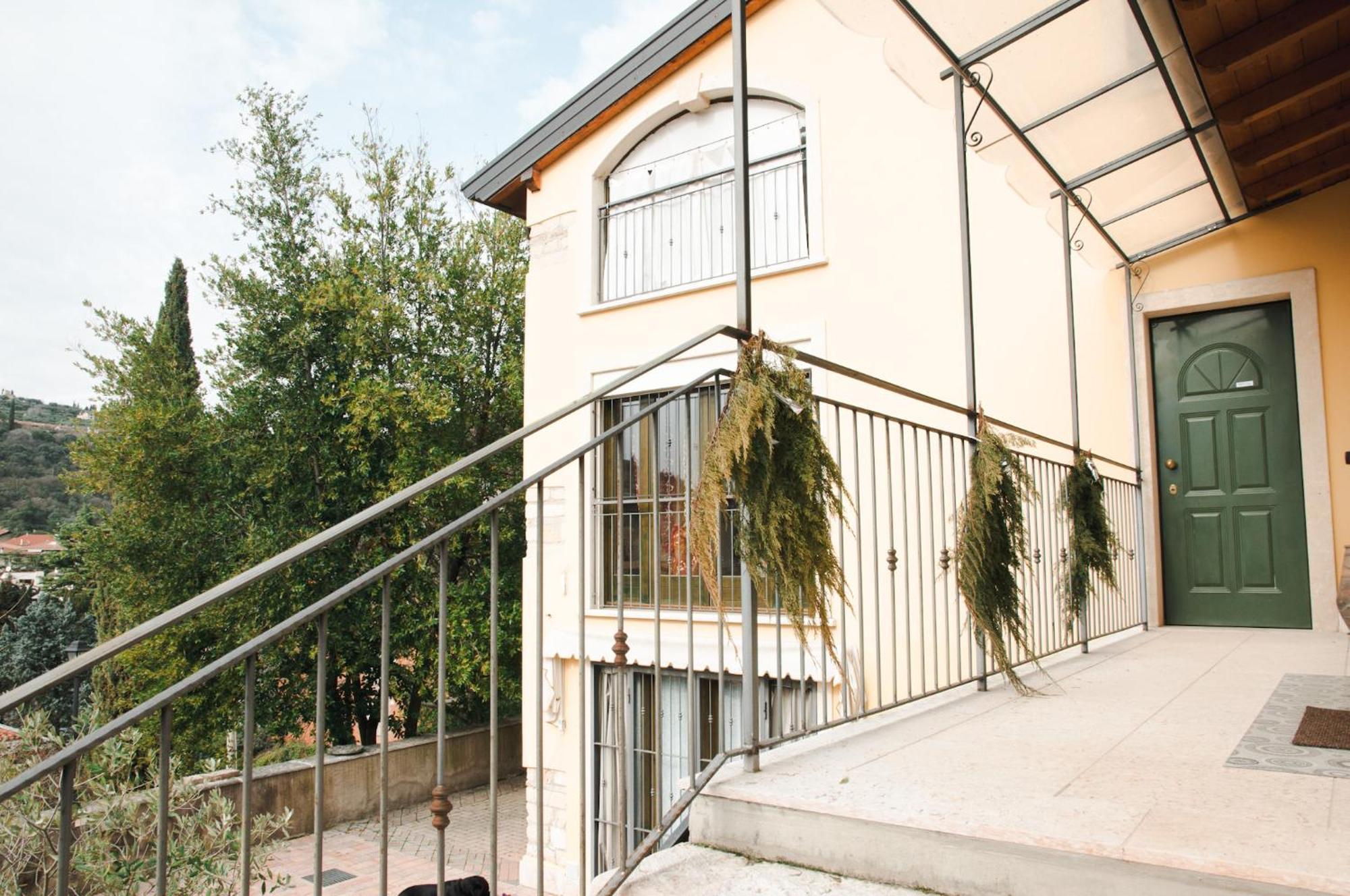 Appartement Casale Manzoni à Vérone Extérieur photo
